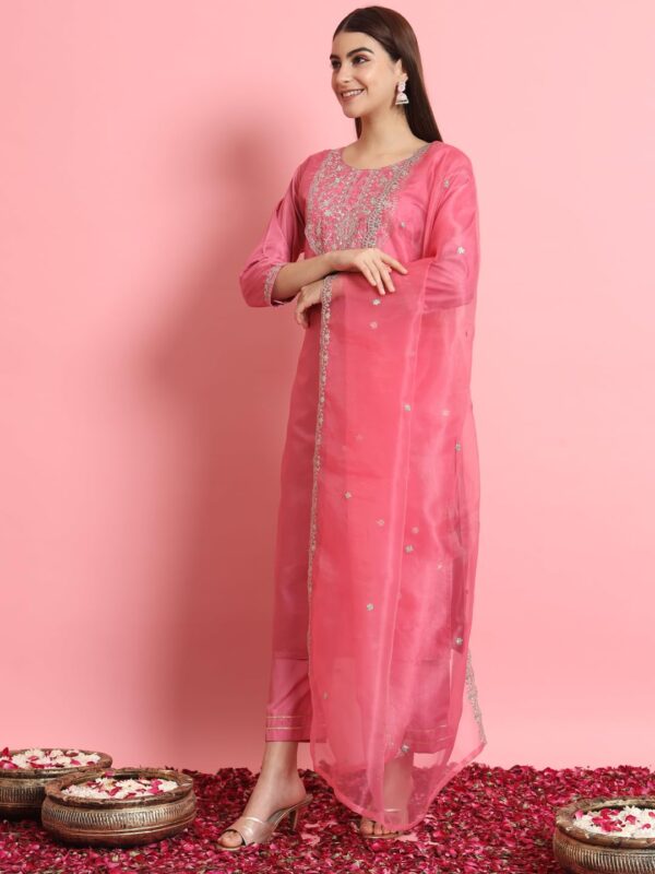 1750501669 VredeVogel Womens Silk Blend Embroidered Kurta with Pant Dupatta Set.jpg