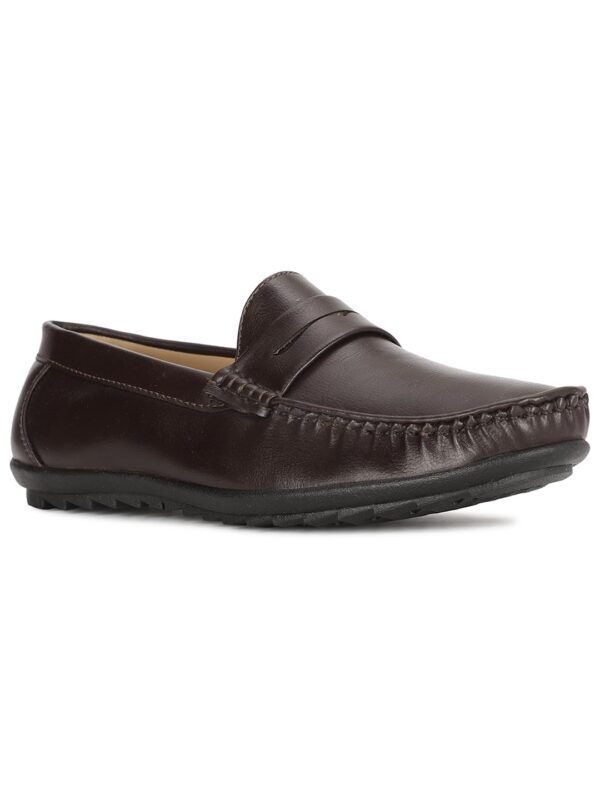 1750540323 Bata Men Pull On Loafers.jpg