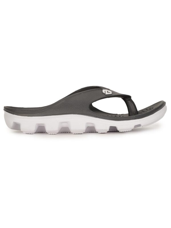 1750593252 Bata Men Slipper.jpg