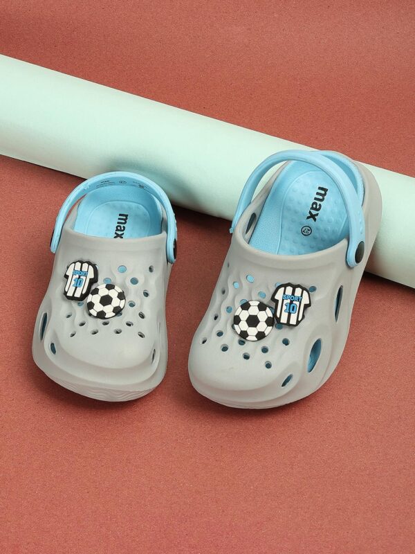 1750607596 Max Boys Clogs.jpg
