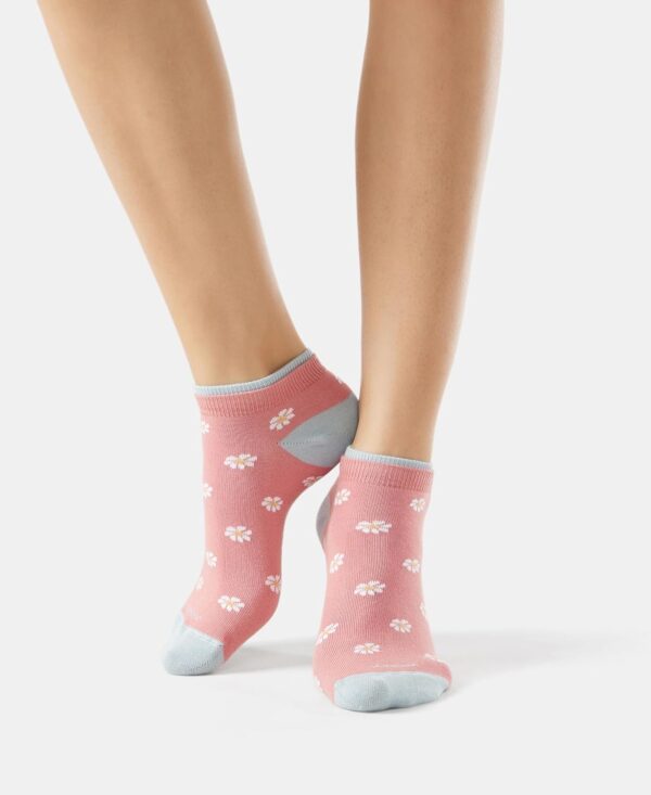 1750883255 Jockey 7480 Womens Compact Cotton Stretch Low Show Modern Socks with Stay Fresh Treatment Pack of 2.jpg