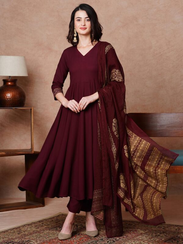 1750937927 GoSriKi Womens Rayon Blend Solid Anarkali Kurta with Pant Dupatta.jpg