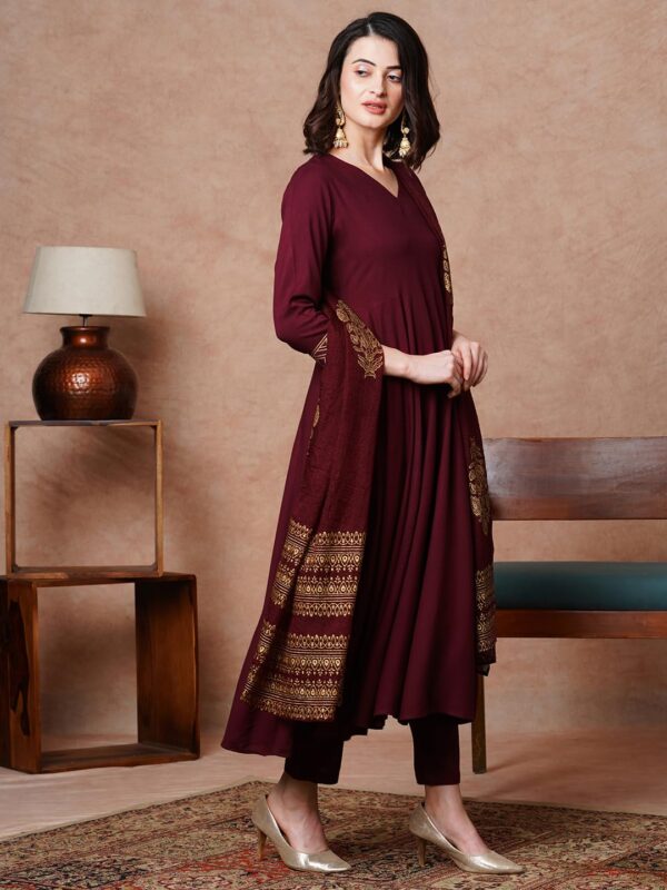 1750937928 GoSriKi Womens Rayon Blend Solid Anarkali Kurta with Pant Dupatta.jpg