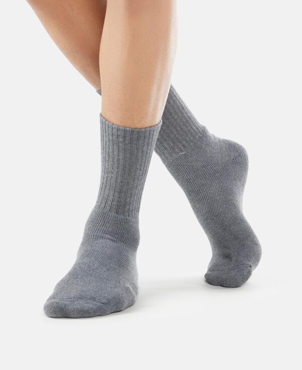1750966450 Jockey Mens Crew Cotton Modern Socks.jpg