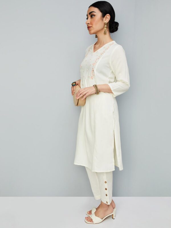 Max Women's Rayon Regular Fit Casual Kurta - Image 6