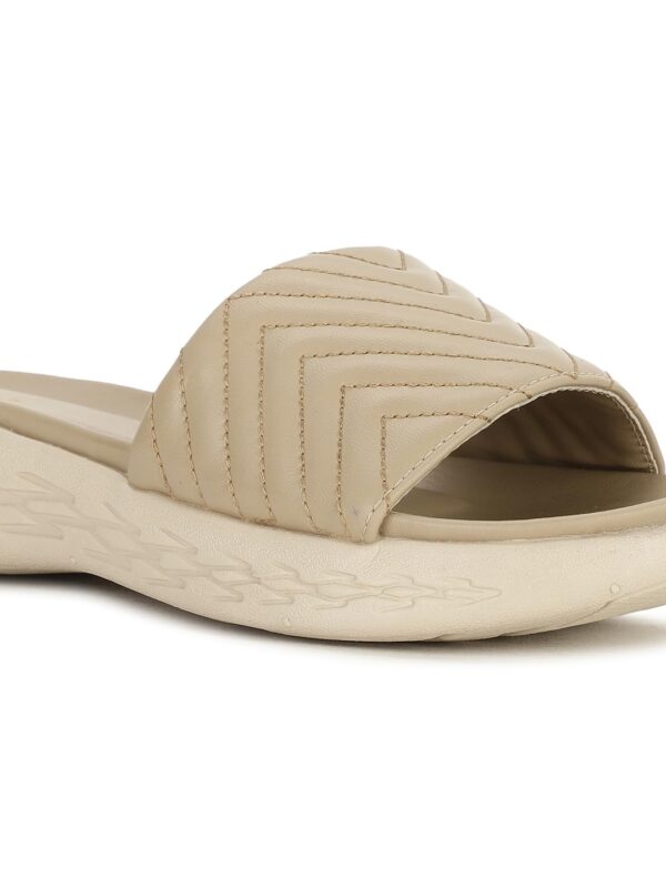 Bata Womens Skyler Mule E 24 Mule Slippers - Image 6
