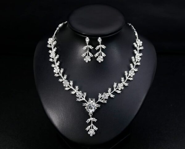 Nilu's Collection Crystal Necklace Jewellery Set with Earrings for Women and Girls, Ideal for - Image 7