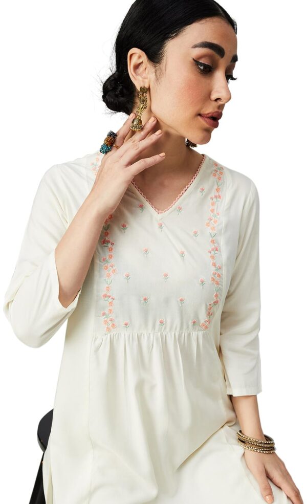 Max Women's Rayon Regular Fit Casual Kurta - Image 2