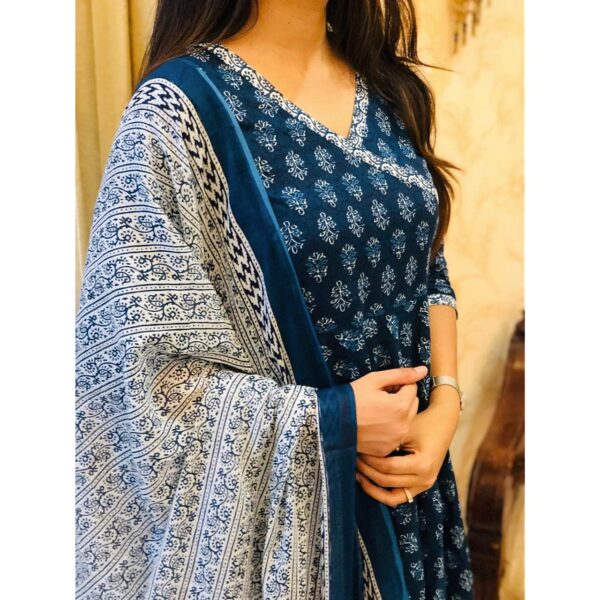 KLOSIA Women's Rayon Anarkali Kurta Pant and Dupatta Set - Image 4