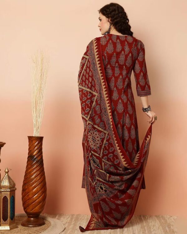 KLOSIA Women Printed Kurta and Pant Set with Dupatta - Image 5