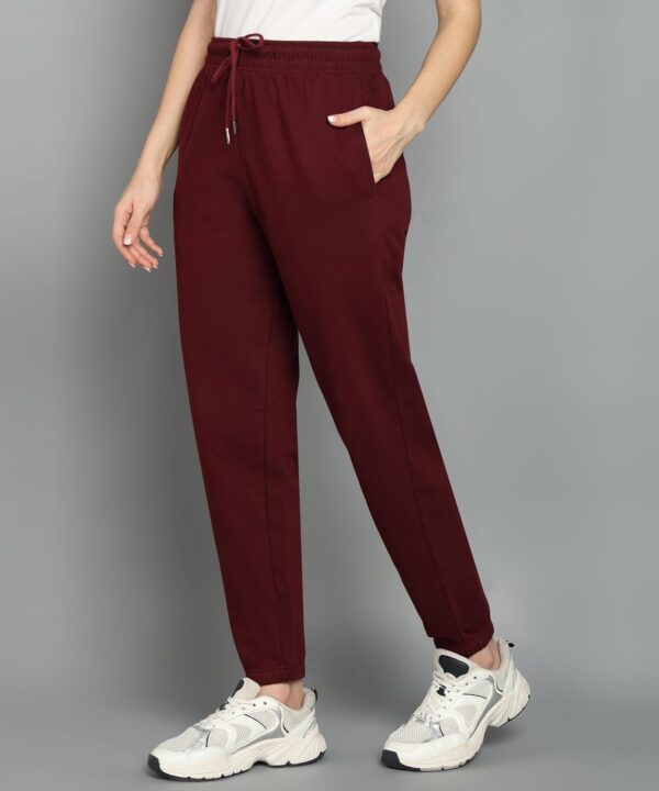 Alan Jones Clothing Women's Regular Fit Mid Rise Fleece Jogger Regular Pants Winterwear - Image 4