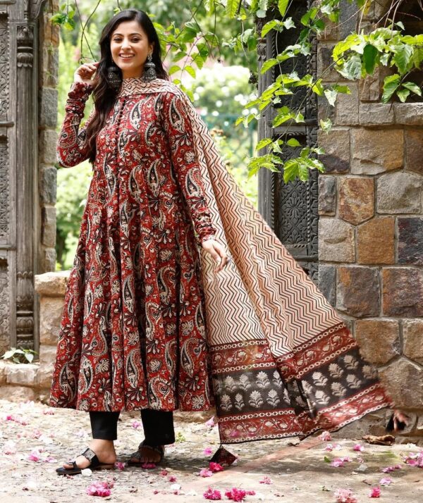 Nermosa Women Printed Anarkali Kurta and Pant Set with Dupatta - Image 5