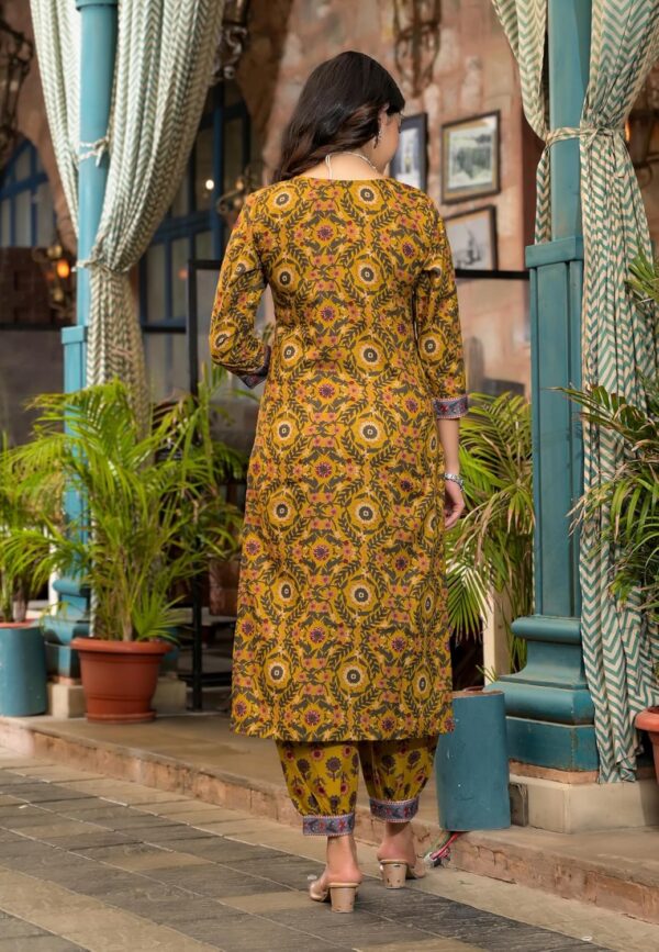 KLOSIA Women's Viscose Printed Kurta Pant With Dupatta Set - Image 5
