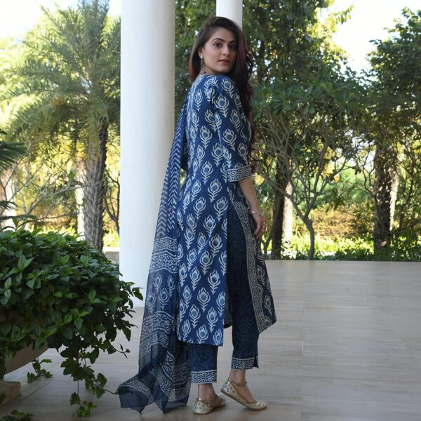 KLOSIA Women's Viscose Printed Kurta Set with Dupatta - Image 4