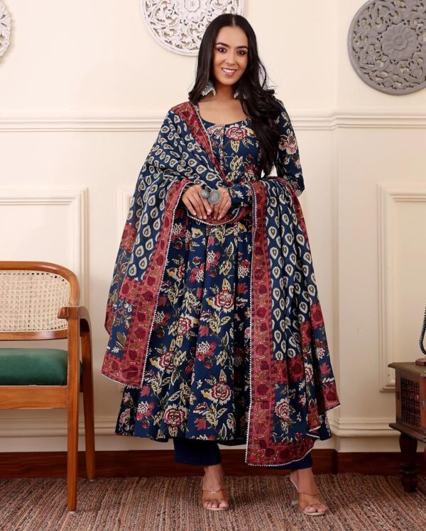 KLOSIA Women's Viscose Kurta and Pant with Dupatta Set - Image 8