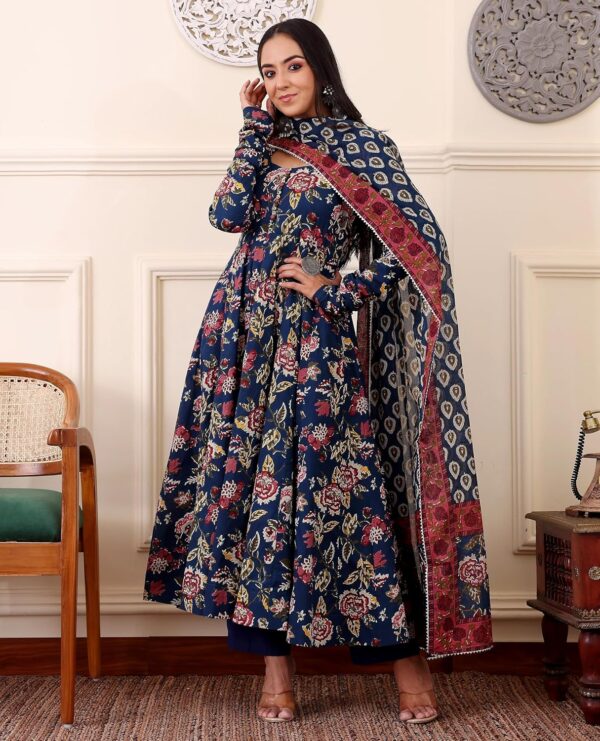 KLOSIA Women's Viscose Kurta and Pant with Dupatta Set - Image 5