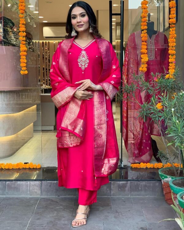 ANNI DESIGNER Womens Silk Blend Straight Embroidered Kurta with Pant Dupatta.jpg