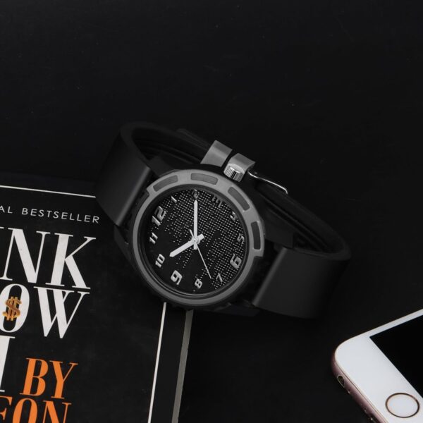Matrix Sportz Analog Black Dial Silicone Strap Wrist Watch for Men Boys.jpg