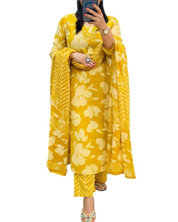 Rangnavi Women's Floral Printed Stright Kurta with Pant & Dupatta