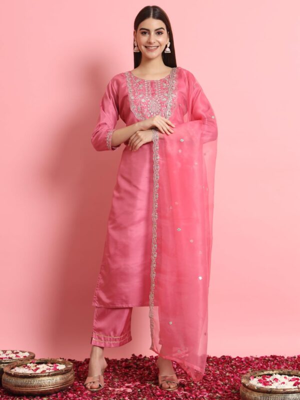 VredeVogel Womens Silk Blend Embroidered Kurta with Pant Dupatta Set.jpg