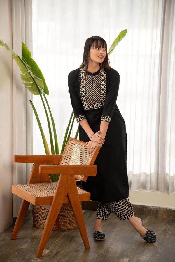 Yashika Womens 34 Sleeve Solid Black Color Kurti Pant Set Cotton Blend Knee Length Stylish.jpg