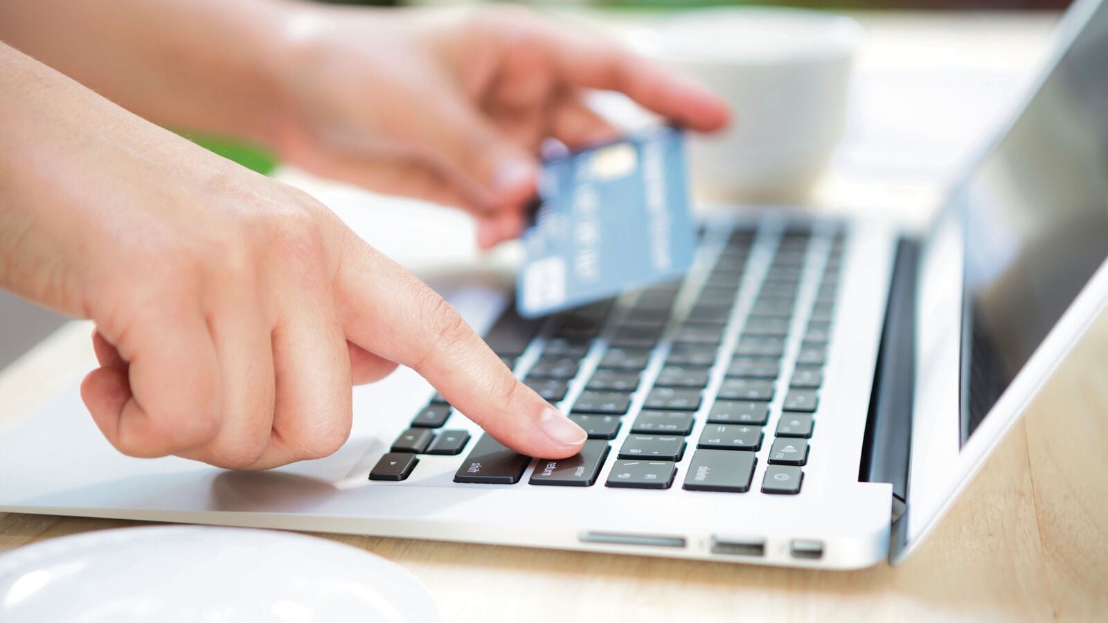 Interchange fee in credit cards: How it works and impacts customers