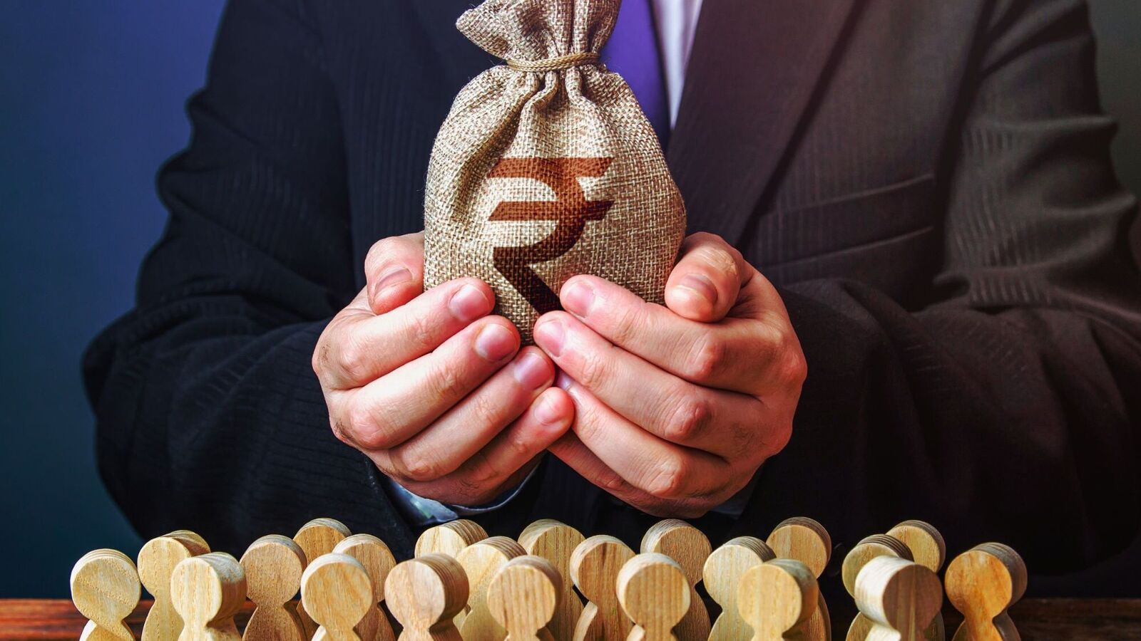 What will be the tax on the sale of shares bought as a resident and NRI?