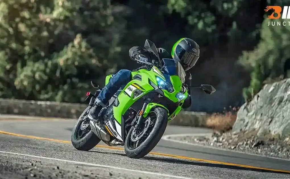 Kawasaki Ninja 650 price Rs 22,
