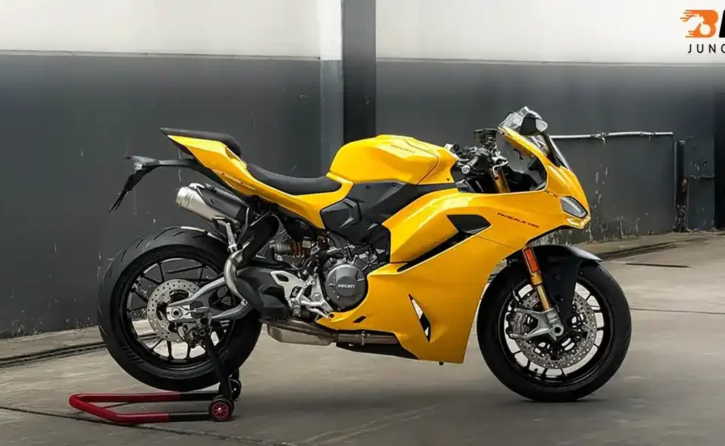 Ducati Panigale V2 S Launched